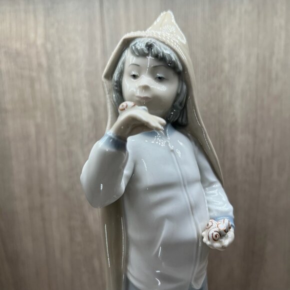 Vtg Lladro #4896 Boy with Snails Glossy Retired Porcelain Figurine 9" Muted Blue - Picture 2 of 13